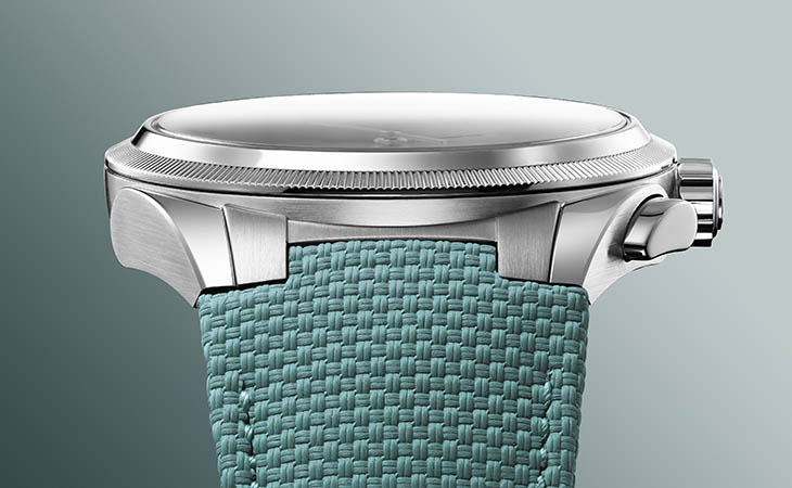 الساعة المناسبة لفصل الصيف